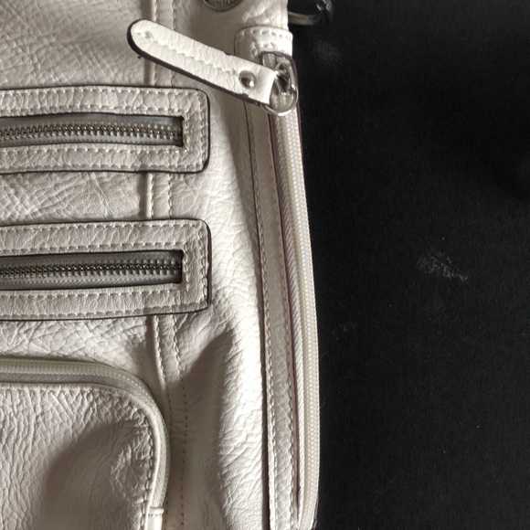 Tyler Rodan Crossbody - Picture 4 of 12